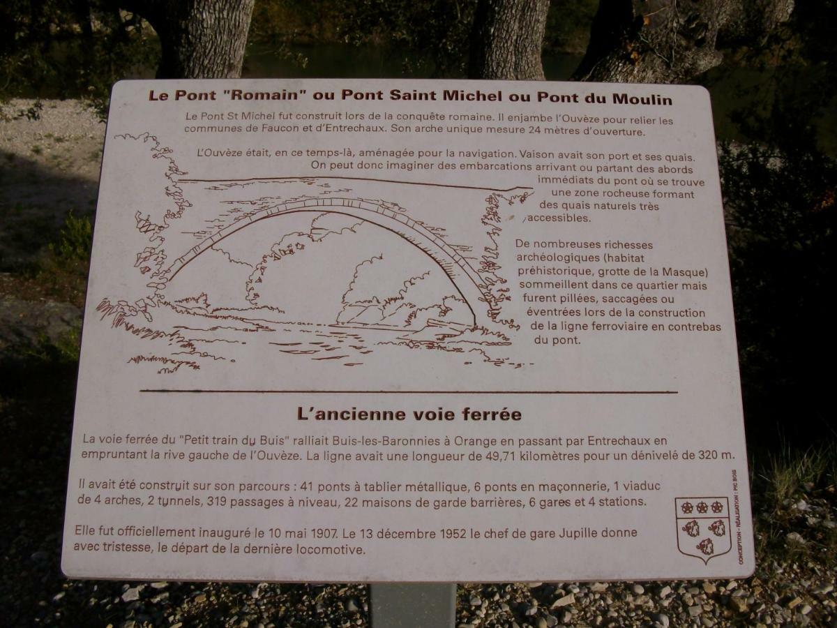 Villa Entrechaux Kültér fotó